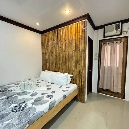 Aquaholik Traveler'S Lodge El Nido Exterior photo